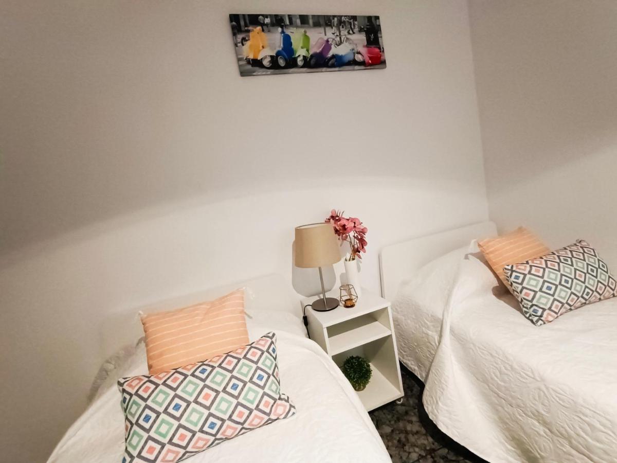 By Plaza Urquinaona Rooms Barcelona Exteriör bild