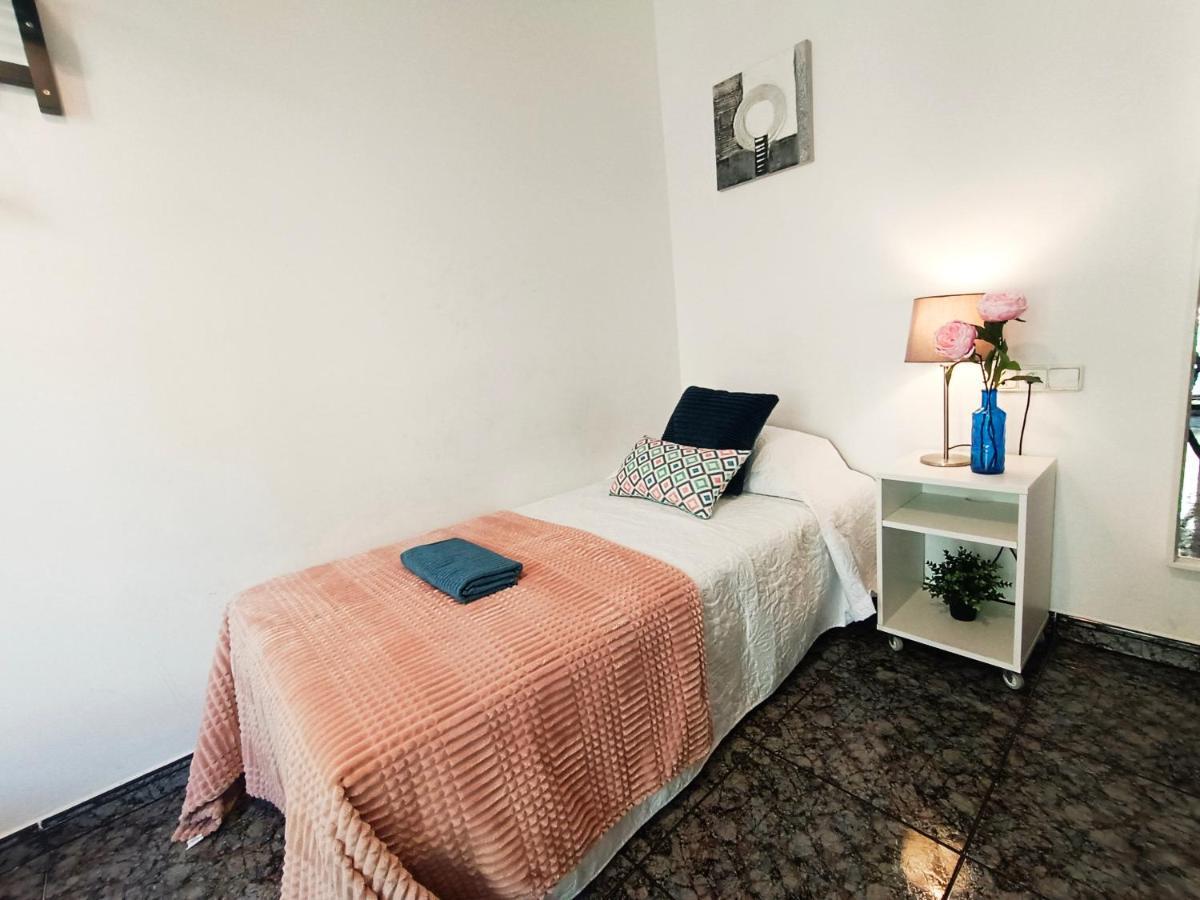 By Plaza Urquinaona Rooms Barcelona Exteriör bild